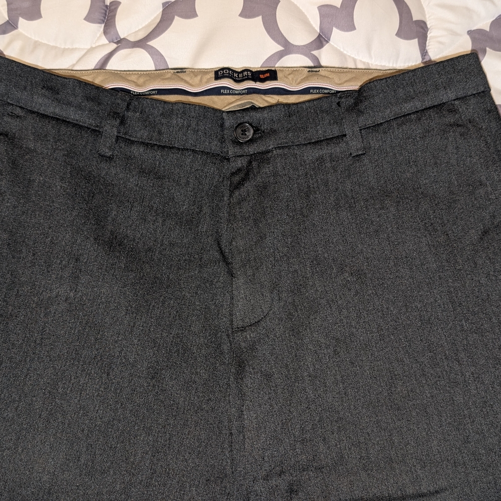 Dockers Men's Charcoal Flat Front Shorts